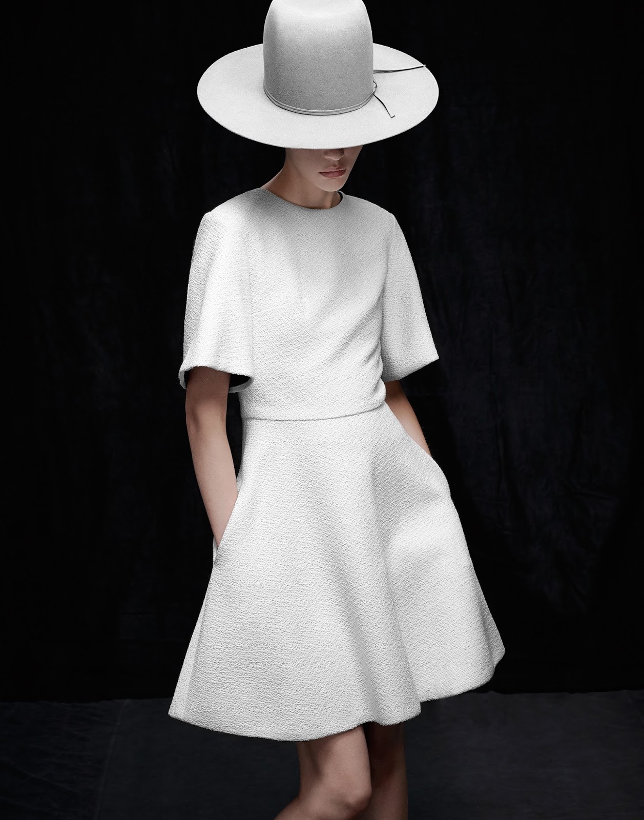 kate bogucharskaia by manolo campion for neue journal.