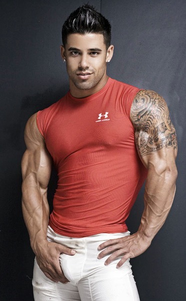 musclepecs79:  The awesome Santiago Aragon 