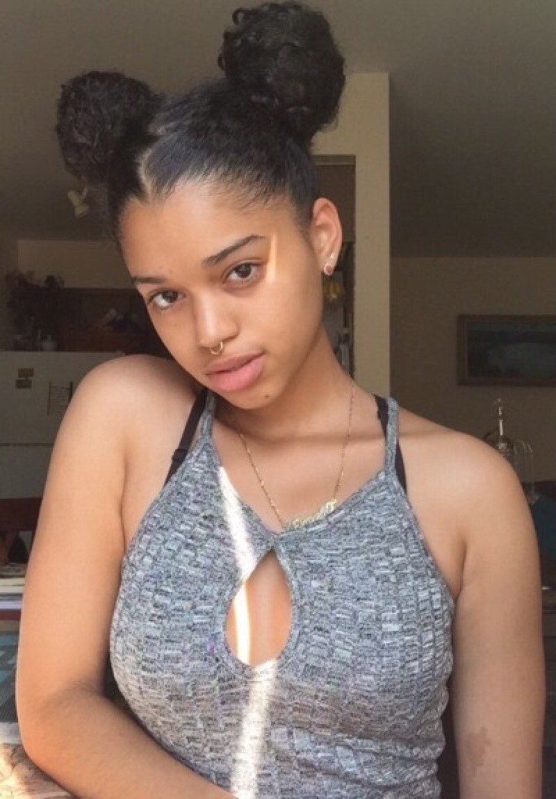cherrys-acid:  I have been getting tagged to do the 6 selfies of 2015 .. So here