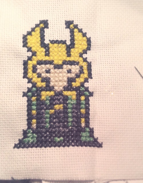anonymousbathtub:Little snek boi cross stitch Been having a crafting mood lately - might do Thor to 