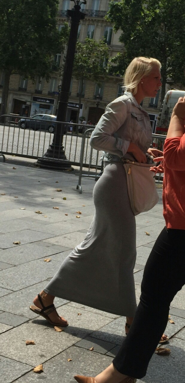 SEND ME YOUR UPSKIRT CREEPSHOTS! 100K FOLLOWER