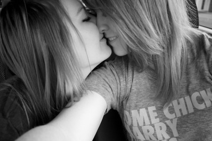 the-inspired-lesbian:  Love & Lesbians♡ 