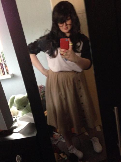 Okay so even though I showed a little of it earlier, this is my Jade Harley cosplay ready for a mini