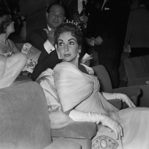 Elizabeth Taylor and husband Mike Todd at the 10th Cannes Film Festival in 1957.Elizabeth&rsquo