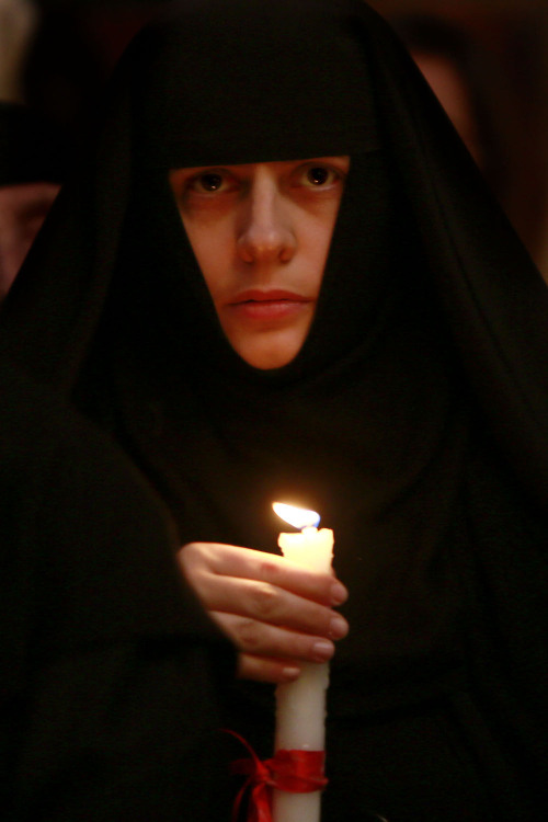 A Greek-orthodox nun. Easter, Holy Sepulcher, old city, Jerusalem, 2017.Photo: Gali Tibbon.