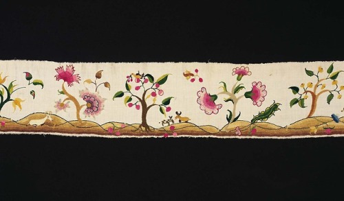 heaveninawildflower: Petticoat border (American, 1758). Linen with wool crewelwork embroidery. Image