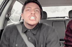 saysgoodbye:Zach ‘dancing’ to Uptown Funk