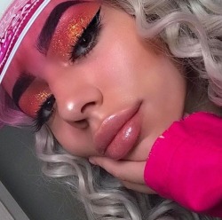 With the right eye catching makeup, a bimbo