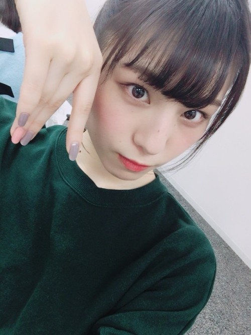 nnnnnn-nanasemaru—i-love-you:上目遣い嫌いですか？ _(．．*)vol.166 | 乃木坂46 相楽伊織 公式ブログ