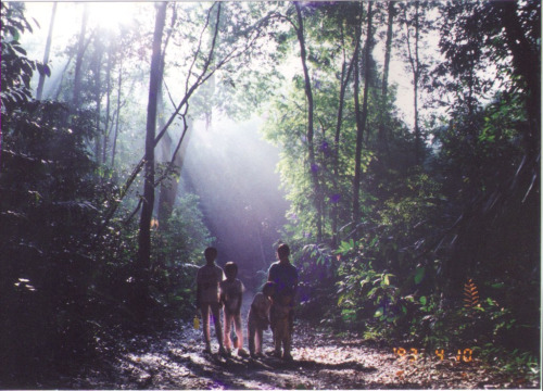 brutalgeneration:  hiking. (by chang ming’s soap)