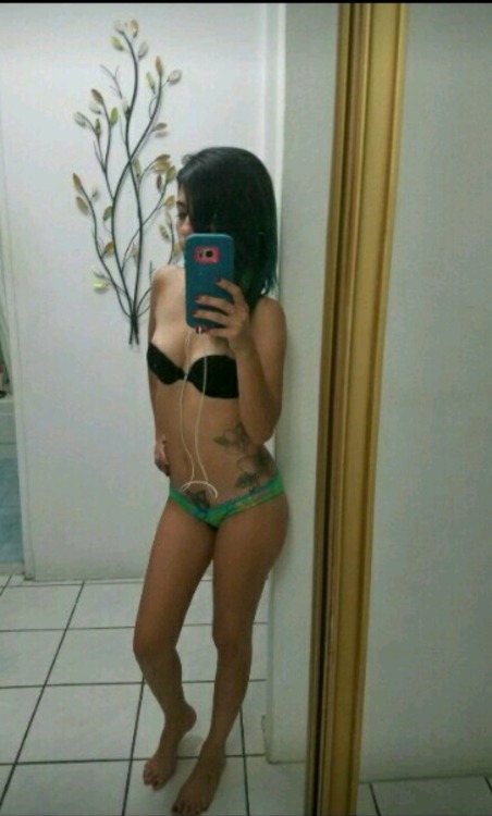 znerol:  Enviadas al imbox…desde Vega alta…
