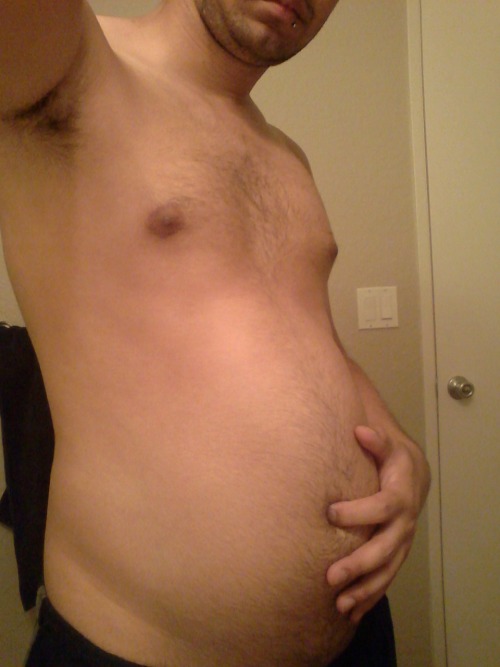 hedgepiggygains:  Belly is really rounding out!