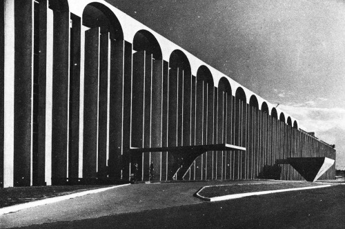 archiveofaffinities: Oscar Niemeyer, Ministry of Defense, Brasilia, Brazil, 1968 