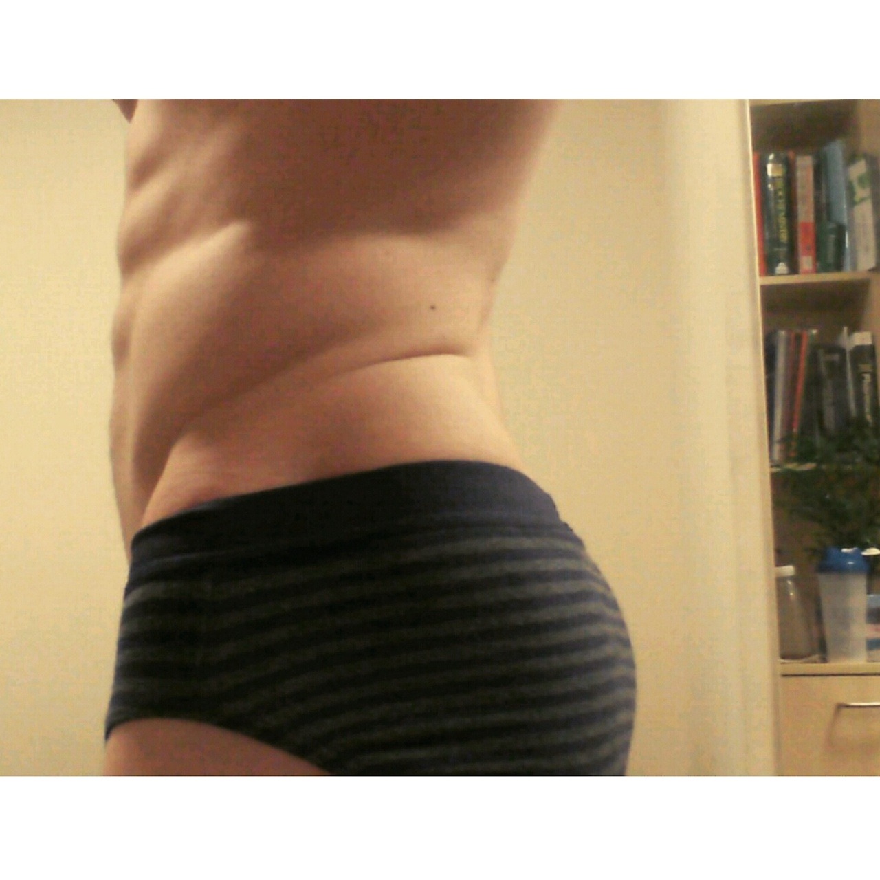 bacteriia:  bacteriia:Whaddup 👀🍑 https://onlyfans.com/darpio