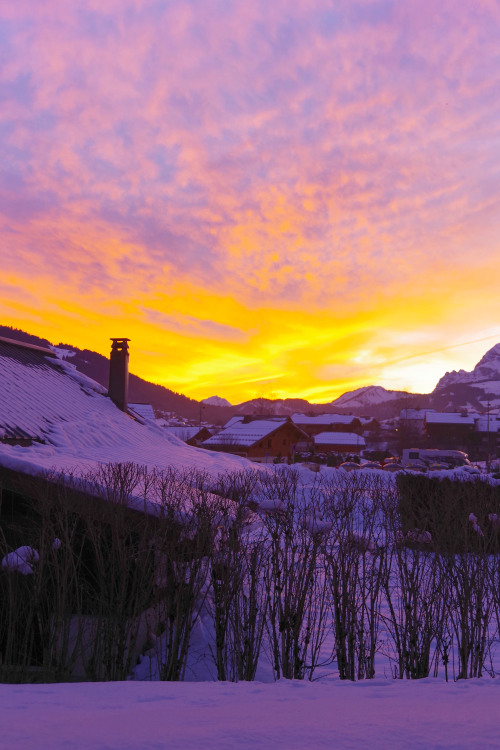  H O M E   (Praz-Sur-Arly, Haute-Savoie)  -  Jan. 2020 