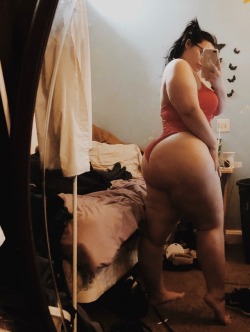 streaksofblood: dead ass think my hips could kill someone..