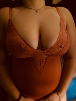 teacherpawg-deactivated20200411: adult photos