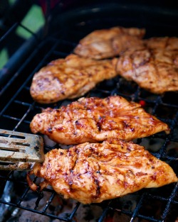 craving-nomz:  Italian BBQ Chicken