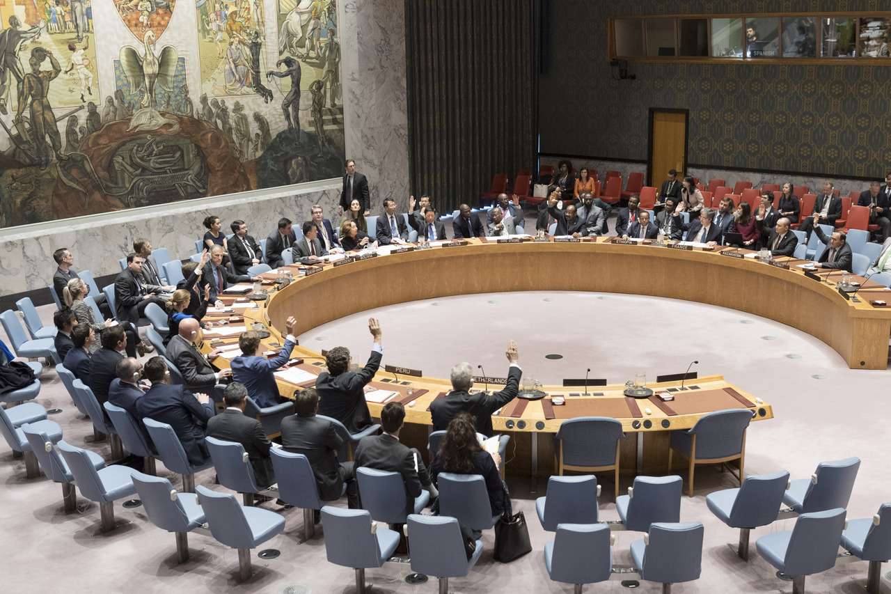 31. okt. Marokkos FN-ambassadør har tilgang til FNs Sikkerhetsråds møter. Det har ikke den saharawiske delegasjonen. Bildet viser avstemningen 31. oktober, foto: UN Photo/Rick Bajornas.