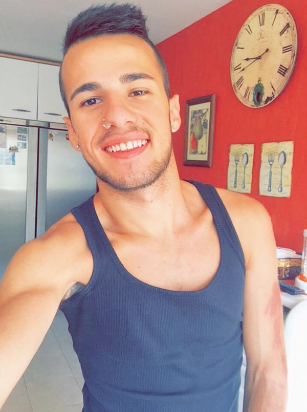 sinclair1987:  vergasyfetichesgay:  colungafrank:  Izan Loren pics  - July 2015