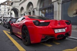rich-as-fuck:  Ferrari 458 😱💦