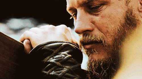 nirnaetharnoediads:Ragnar and Athelstan, 3x05