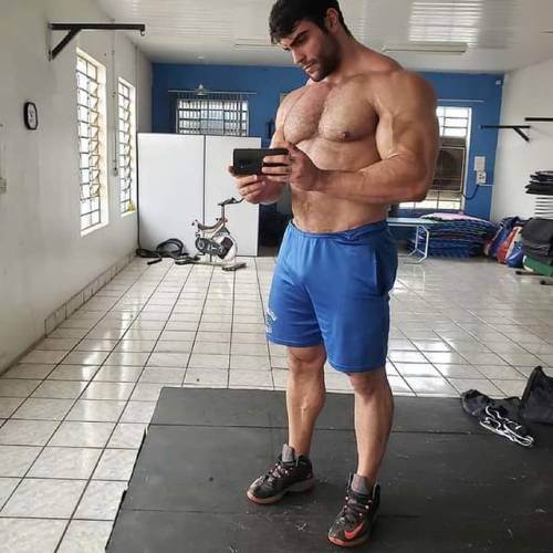 XXX perfectmusclemen:  Felipe Mattos Please repost photo