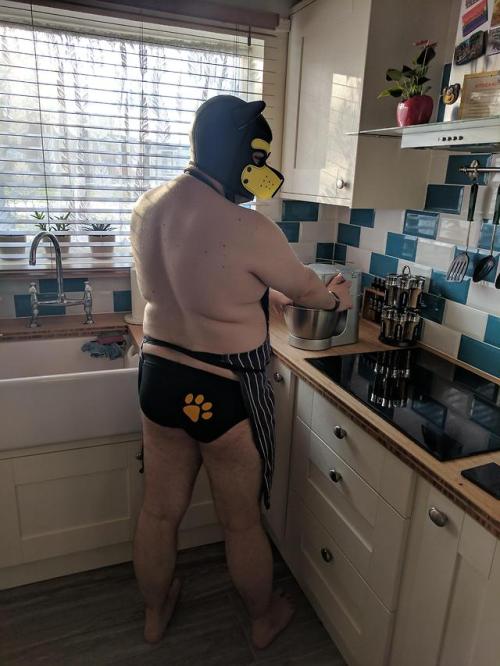 themoodybear: Sexy puppy butt.. the baking pup..  Hehe love these from Orlo.   Pup paw underwear from http://themoodybear.com/pupbum.html  Pup Top ( neo hood ) and tail … Love it!