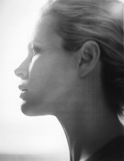 eli-beth:  Kim Basinger