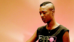 lincolnoctavia:   Female Awesome Meme - [3/5] lgbt+ ladies: Poussey Washington. 