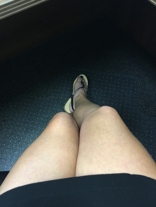 size 2 footjob