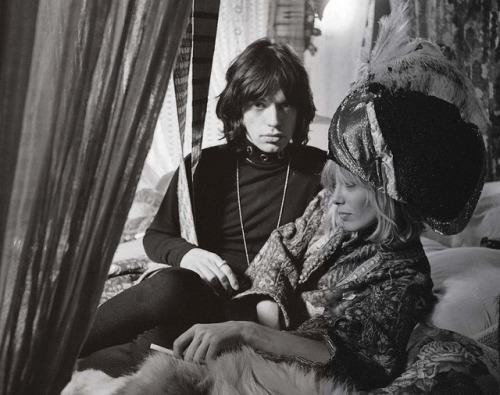 thats70s:Mick Jagger x Anita Pallenberg - 1970