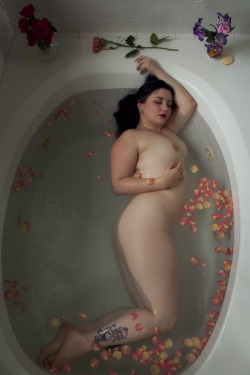 phydeau:  Freshie’s Rose Petal Bath XIV