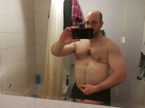 Feeling Big, Bulky And Strong After Todays Gym Session. Ive Been Five Days In A Row, Its Going To Be