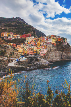 lostincape-town:  wnderlst:  Cinque Terre, Italy | Faisal Syed  ❂