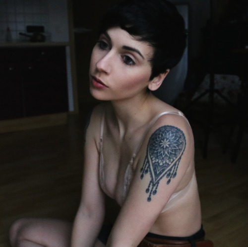 noralovely:   me.Nora Lovely. www.noralovely.tumblr.com Instagram:noralovely  
