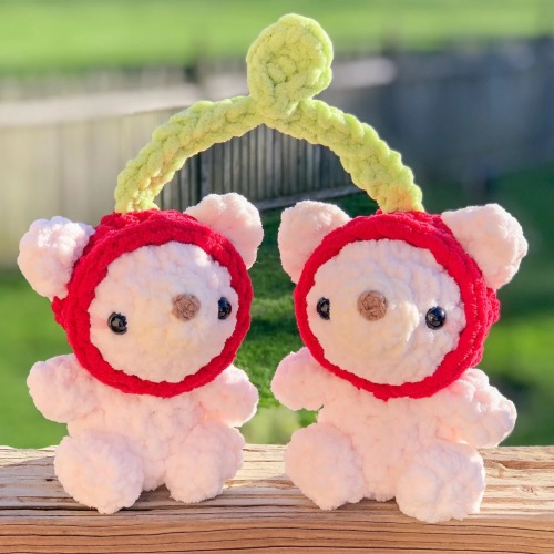 Plushies And Patterns // Scarlets Stitchery