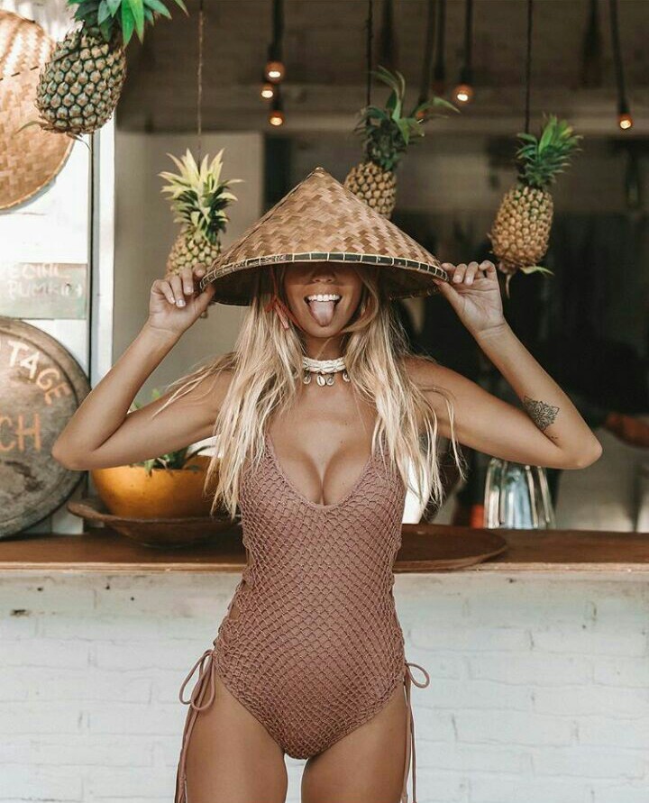oceancuresall:    tropical blog  