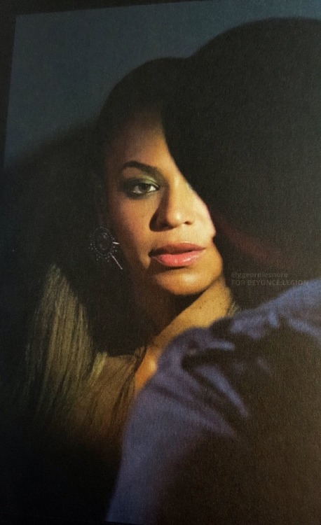 queenbeyduh:  OTR II Tour Book