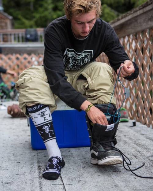 toocooltobestinky:  @marcomalley lacing up with a fresh pair of @strangebr3w x Stinky Socks this past Mt.Hood summer. You better get yourself a pair  or two of our crew’s collaboration socks 📷 @dannykernphotography #stinkyfamily #staystrange #stinkysocks