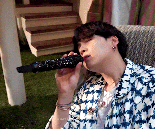 I Quit Rapping. (cr. Namuspromised)