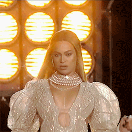 kimswests:Beyoncé performing ‘Daddy Lessons’ at the 50th Annual CMA Awards