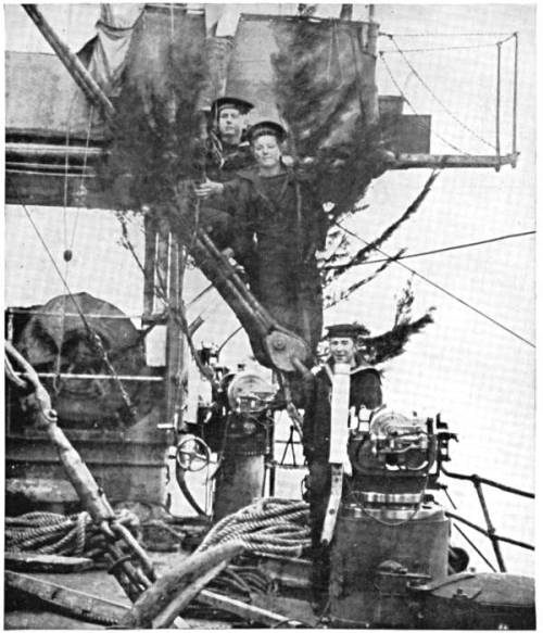 greatwar-1914: Christmas decorations on a British ship. Image Source: IWN