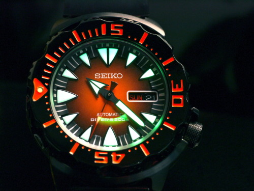 Seiko SRP311j1 Red Monster My new red monster, I have bought from Thailand. The J1 versions that mea