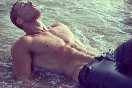 amanthing:  Visit amanthing Hunk Edition Blog With 9 Different Categories of HOT MEN to Choose From