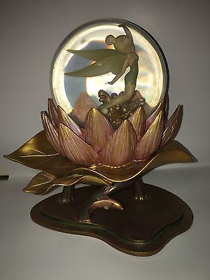 waternymphlovesdante: TINKERBELL Disney Store - Large Snow globe Lily pad Figurine - Gold Peter Pan