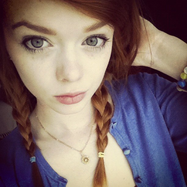  Lass and her freckles &lt;3 