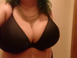 iluvbbws:  ohgoddammitrachelle:  Finally can afford a new bra. This was much needed. Also, Jesus Christ they make h cup push ups   Beautiful breasts in an H cup bra!!! Wow