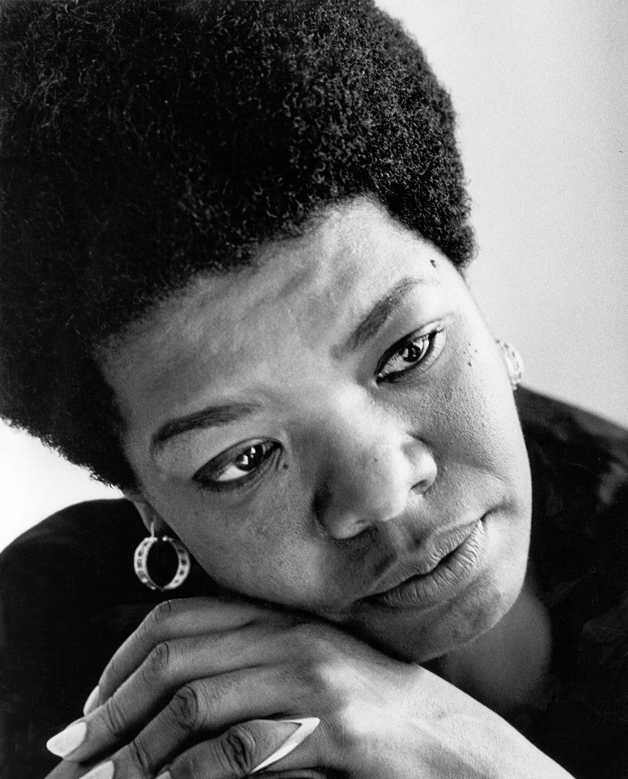 edtxx:Maya Angelou . April 4, 1928 – May 28, 2014 ; Happy Birthday to this phenomenal