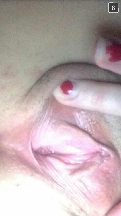 girlsgonesnapchat:  Her pretty pink pussy 😍